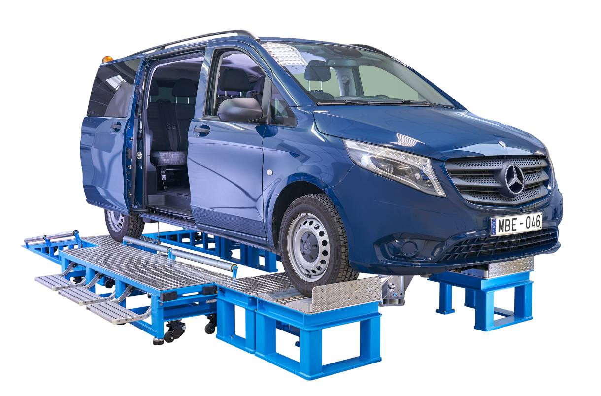 Centra vehicle shaker